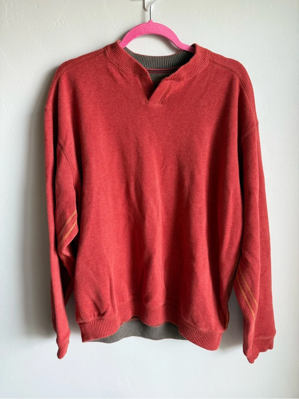 Tommy Bahama Men's Fliprider Abaco reversible V-Neck Sweater Fox Red